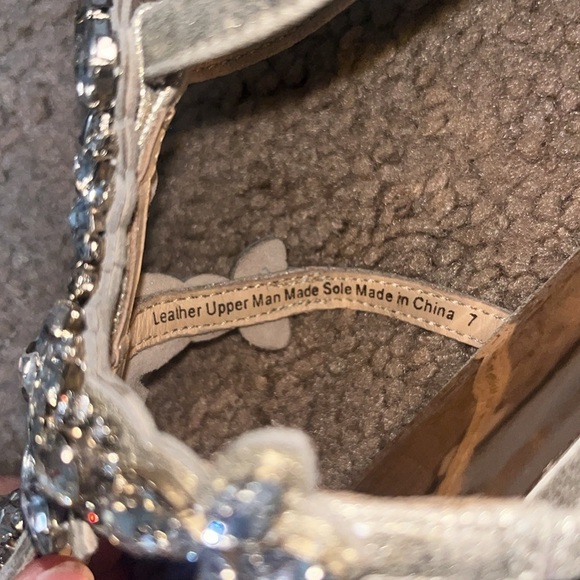 BADGLEY MISCHKA Cara II Crystal Embellished Flat Sandal Rhinestone Bling 7 - Picture 9 of 10